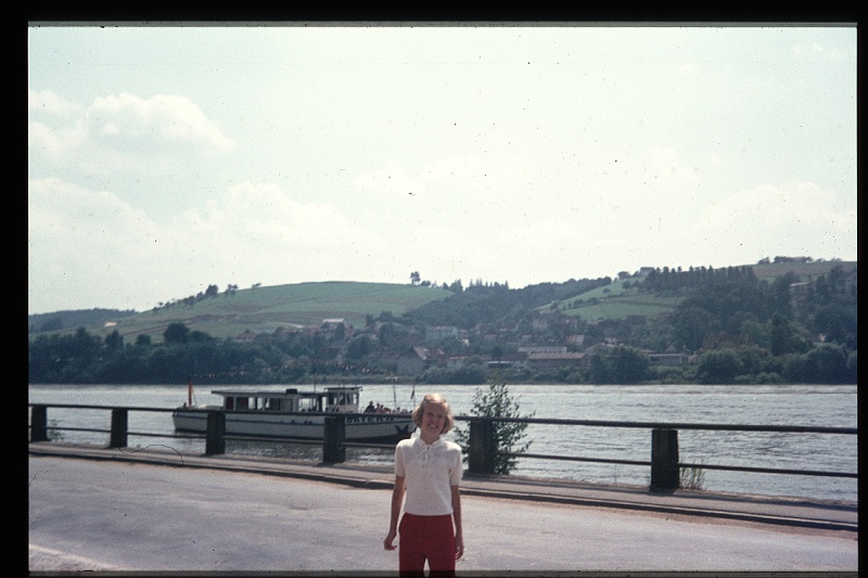 33.Passau jul 1972 Marion.JPG